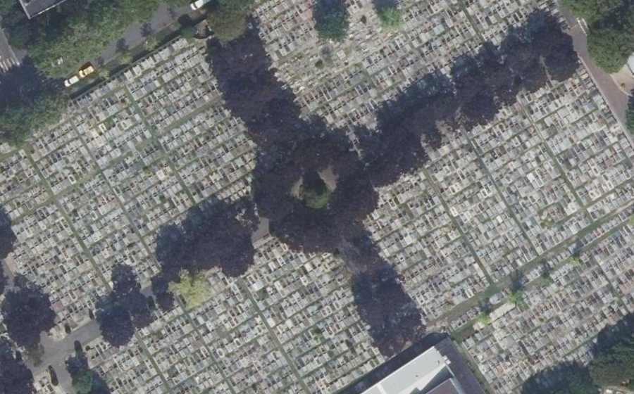 Vue aérienne du Rond-point anonyme n°368729387