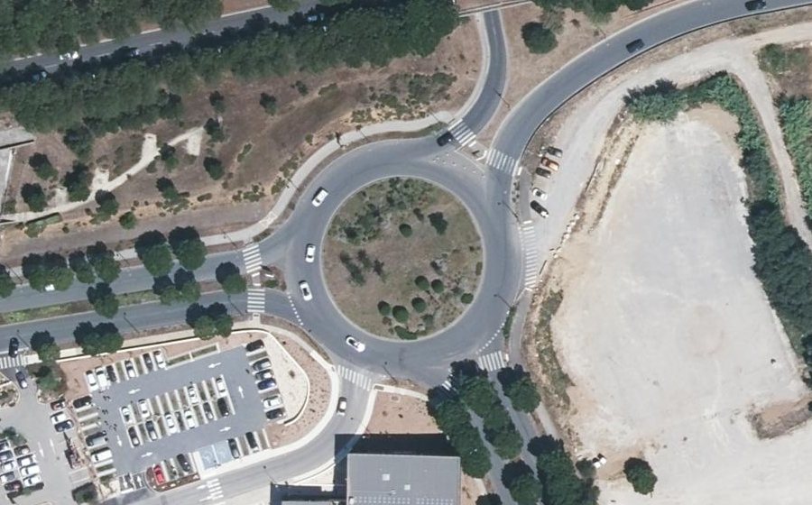 Vue aérienne du Carrefour de Madrid