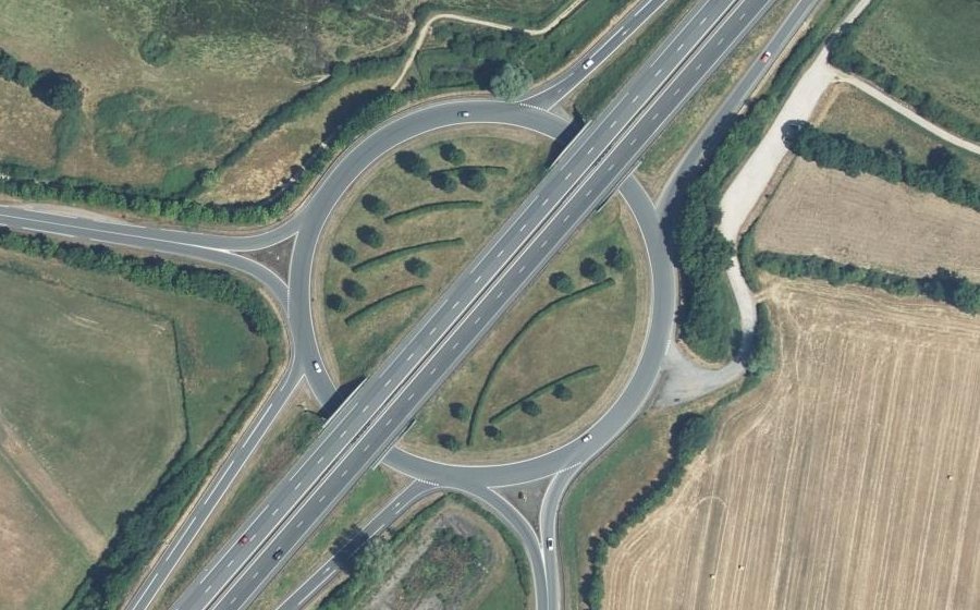 Vue aérienne du Rond-point anonyme n°37416226