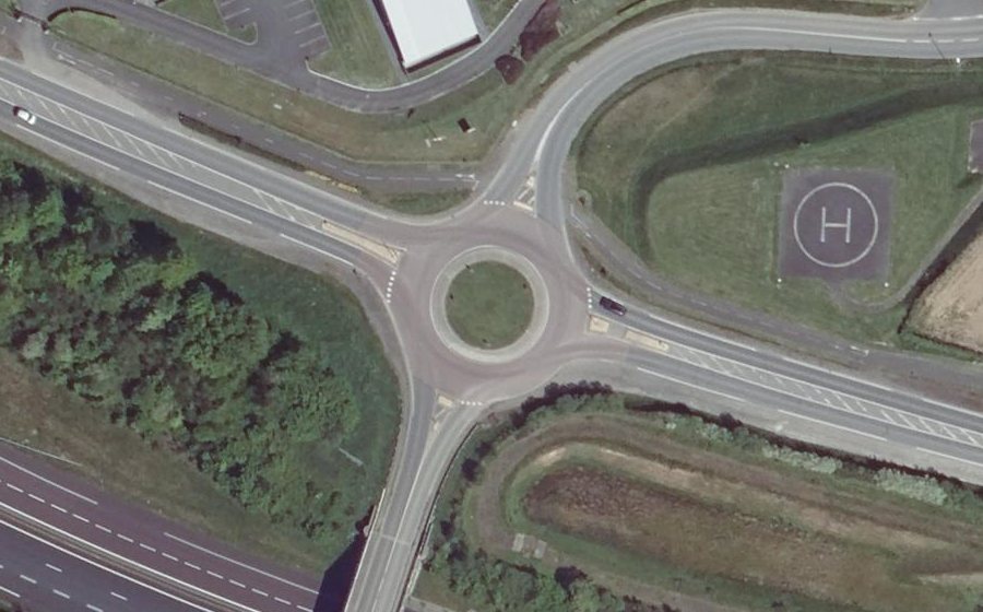 Vue aérienne du Rond-point anonyme n°37422051