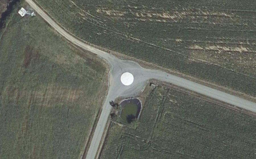 Vue aérienne du Rond-point anonyme n°376414651