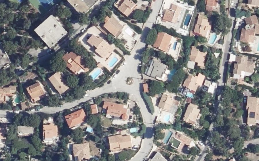 Vue aérienne du Rond-point anonyme n°38096860