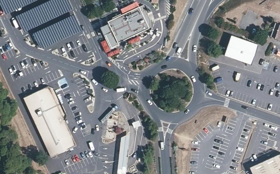 Vue aérienne du Rond-point du Géant Casino