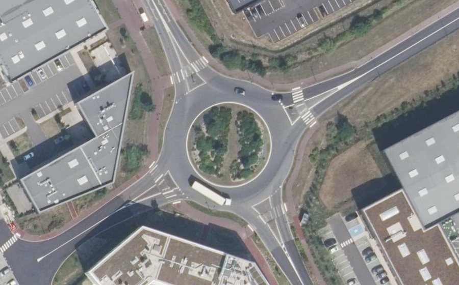 Vue aérienne du Rond-Point Roland Moréno