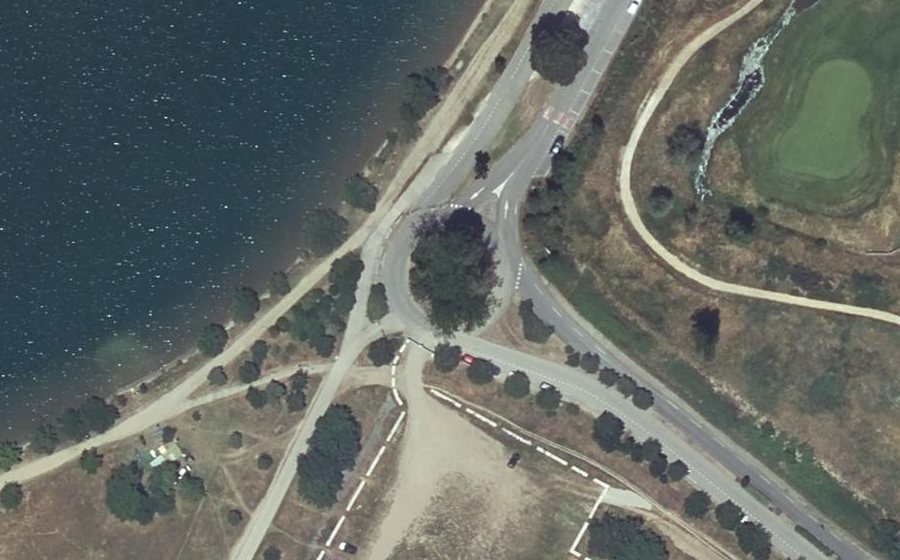 Vue aérienne du Rond-point anonyme n°388111717