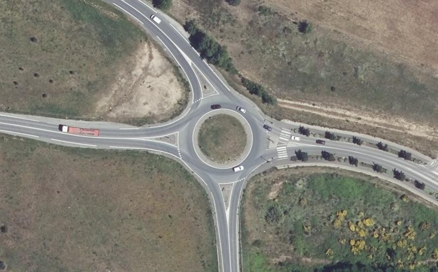 Vue aérienne du Rond-point anonyme n°39087888