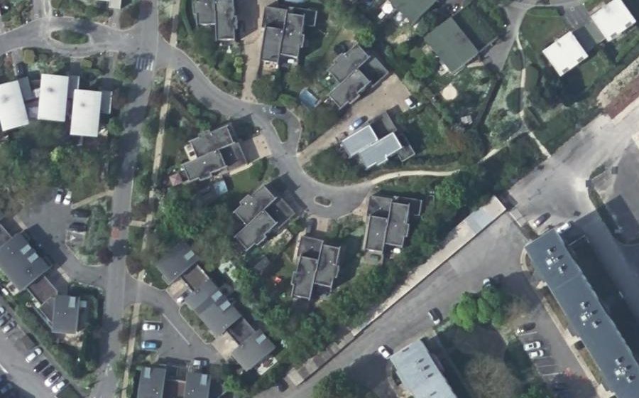 Vue aérienne du Rond-point anonyme n°394213455