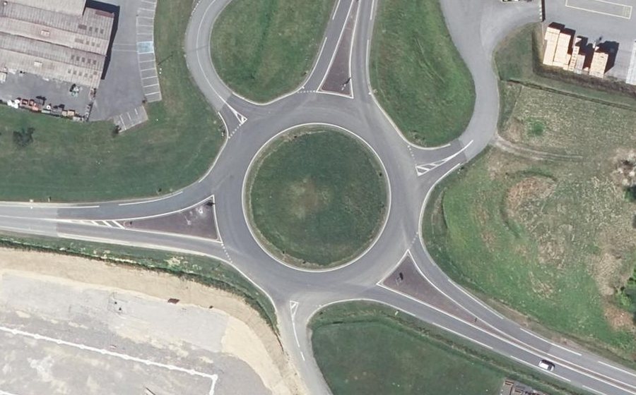 Vue aérienne du Rond-point Errekartea
