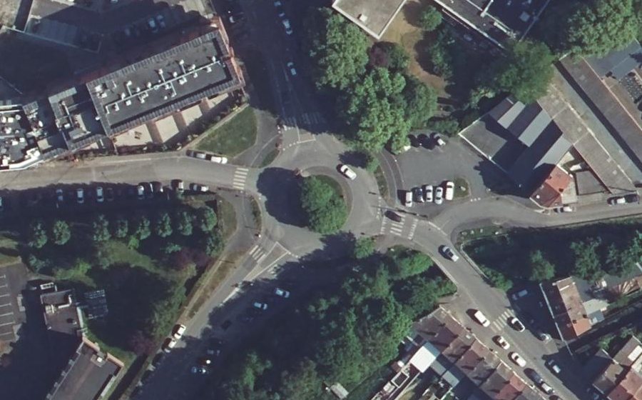 Vue aérienne du Rond-point anonyme n°40002013