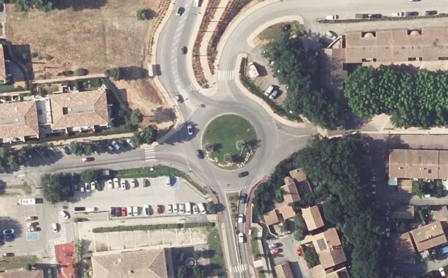 Vue aérienne du Rond-point anonyme n°40015877