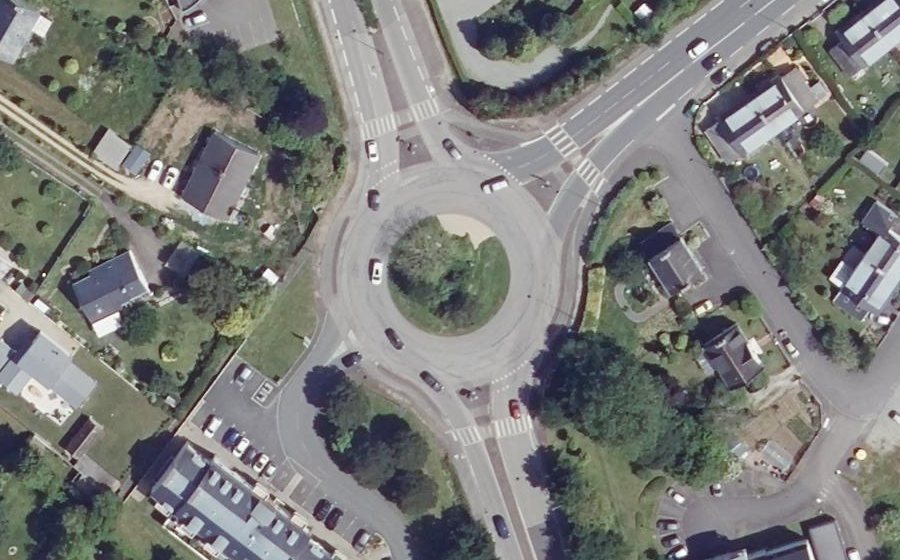 Vue aérienne du Rond-point anonyme n°40015927