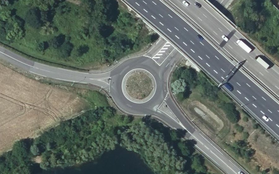 Vue aérienne du Rond-point anonyme n°40017395