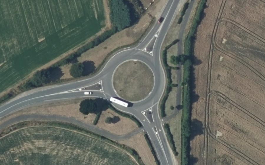 Vue aérienne du Rond-point anonyme n°40017820