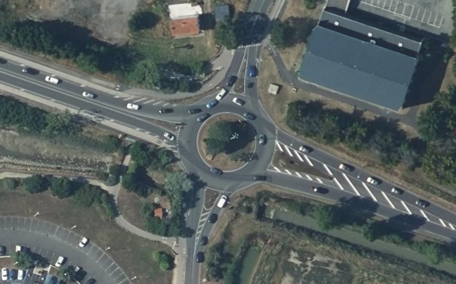 Vue aérienne du Rond-point anonyme n°40019517