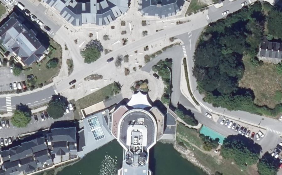 Vue aérienne du Rond-point anonyme n°40026298