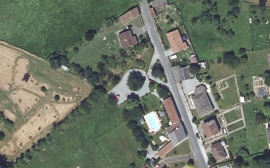 Vue aérienne du Rond-point anonyme n°400891500