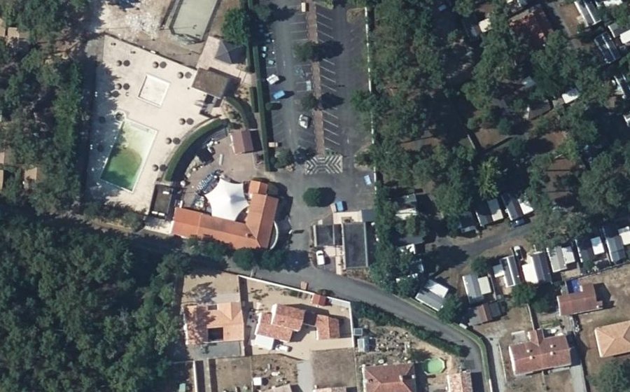 Vue aérienne du Rond-point anonyme n°401004089