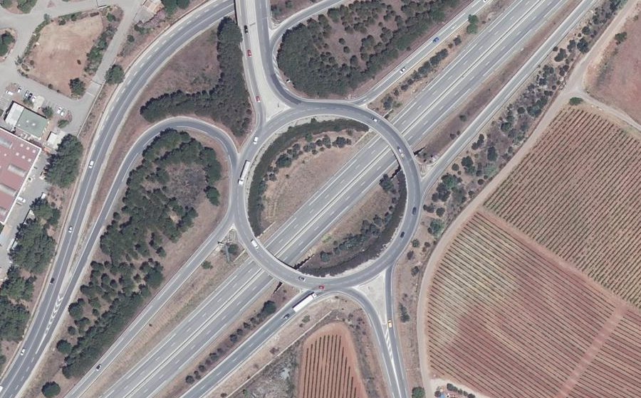 Vue aérienne du Rond-Point de Cuers les Défens