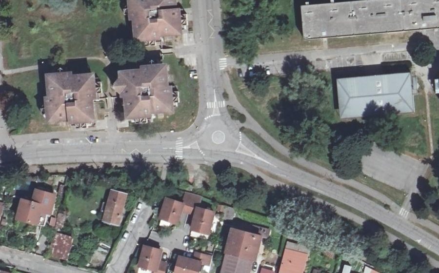 Vue aérienne du Rond-point anonyme n°4015049