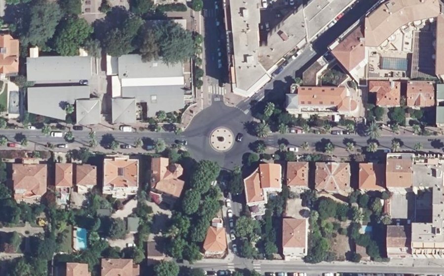 Vue aérienne du Rond-point Andrée David de Beauregard