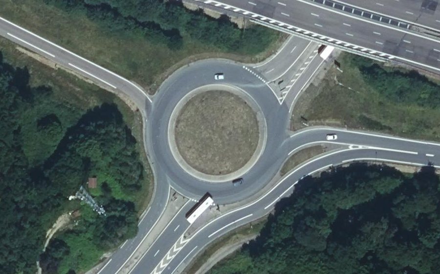 Vue aérienne du Rond-point anonyme n°4042794