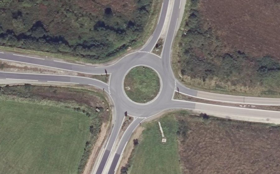 Vue aérienne du Rond-point anonyme n°4043172