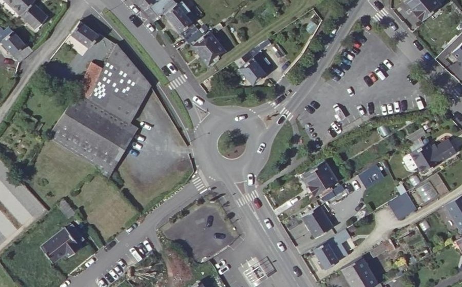 Vue aérienne du Rond-point anonyme n°4043304