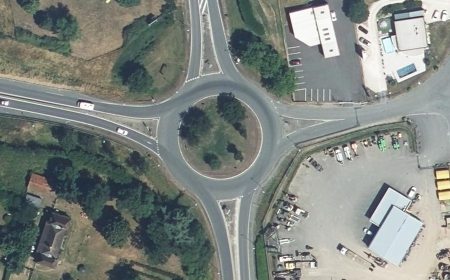 Vue aérienne du Rond-point anonyme n°4059854