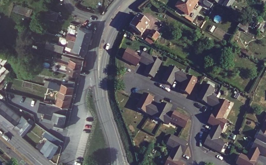 Vue aérienne du Rond-point anonyme n°40607598