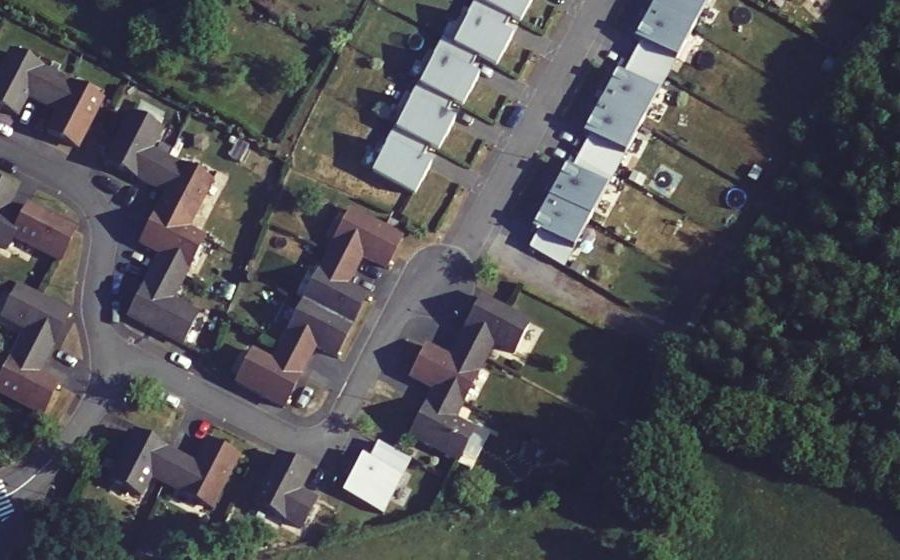 Vue aérienne du Rond-point anonyme n°40607600