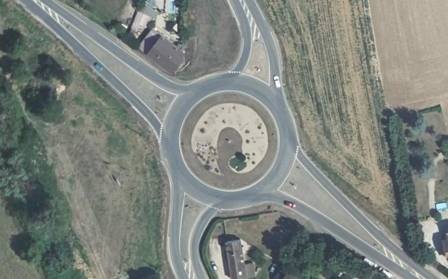 Vue aérienne du Rond-Point de la Côte Chalonnaise