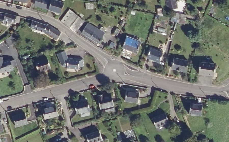 Vue aérienne du Rond-point anonyme n°40824254