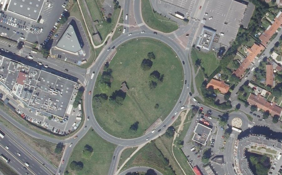 Vue aérienne du Rond-Point Amédée Gordini