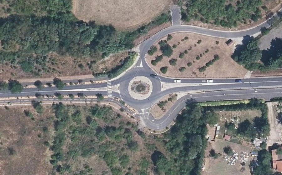 Vue aérienne du Rond-point anonyme n°41055375