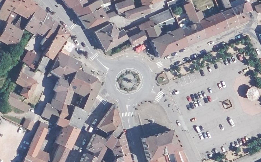 Vue aérienne du Rond-Point Général Marcel Bigeard