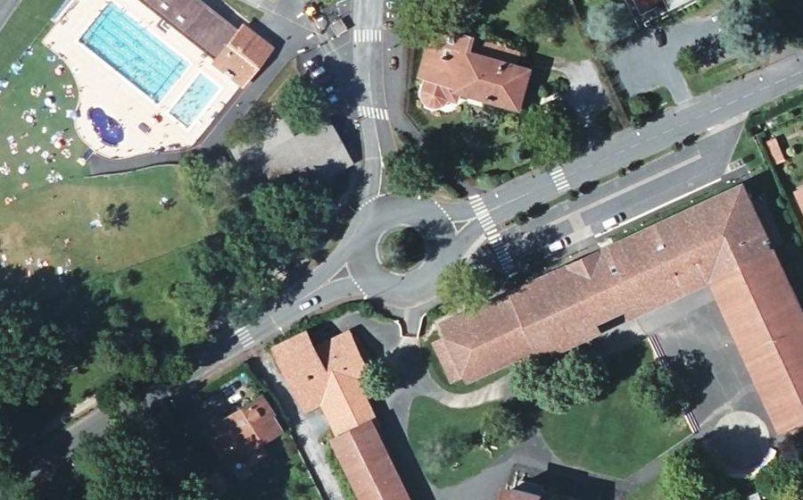 Vue aérienne du Rond-point de la Piscine