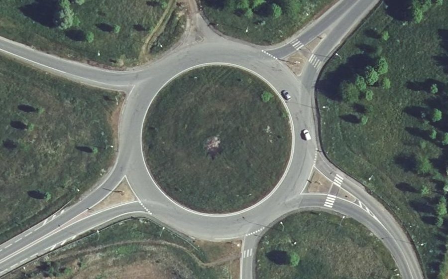 Vue aérienne du Rond-point anonyme n°41319981
