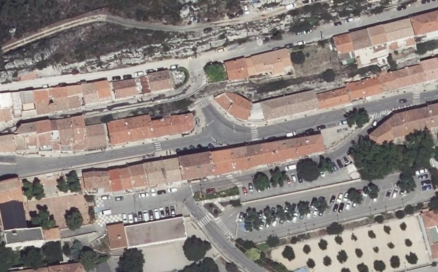 Vue aérienne du Rond-point anonyme n°414122731