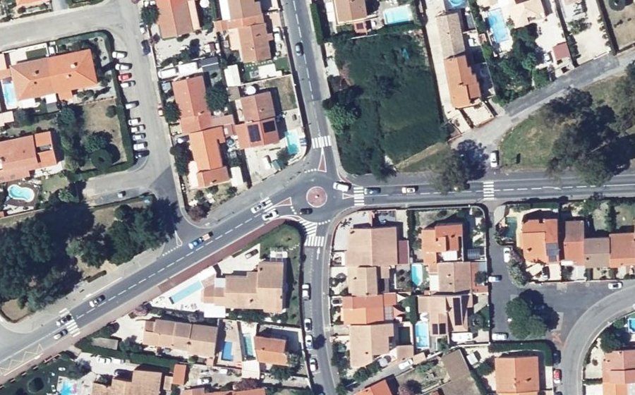 Vue aérienne du Rond-point anonyme n°41421041