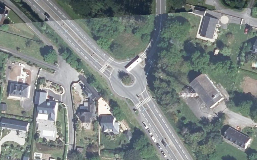 Vue aérienne du Rond-point anonyme n°41440867