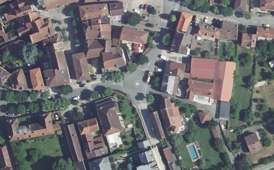Vue aérienne du Rond-point anonyme n°41494215