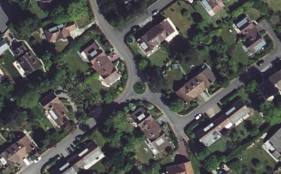 Vue aérienne du Rond-point anonyme n°41682646