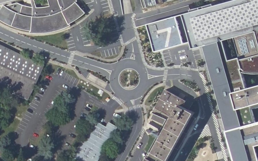 Vue aérienne du Giratoire du Pôle Régional de Cancérologie