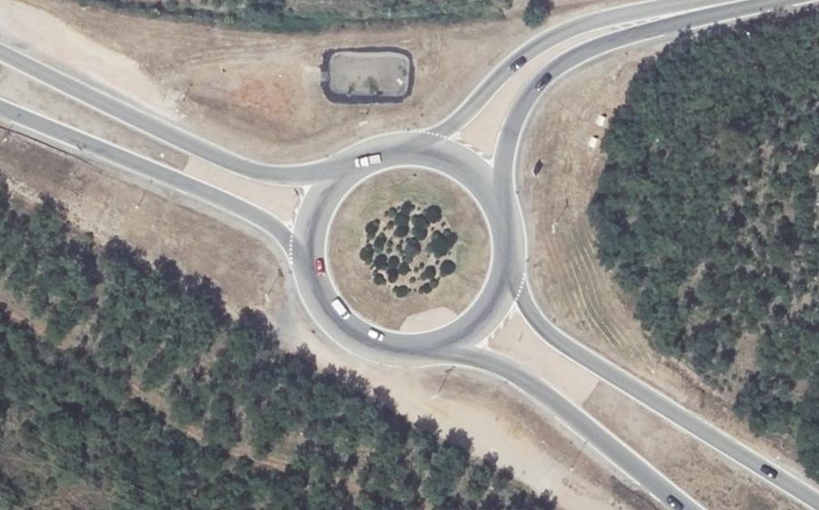 Vue aérienne du Rond-point anonyme n°42003009