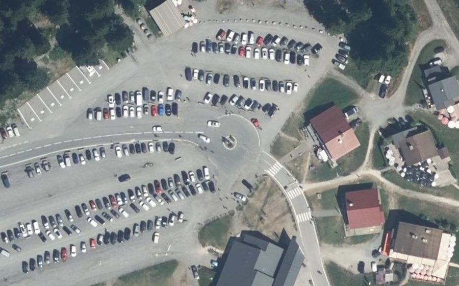 Vue aérienne du Rond-point anonyme n°420514336