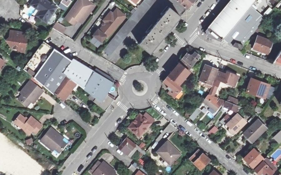 Vue aérienne du Rond-point anonyme n°4221795