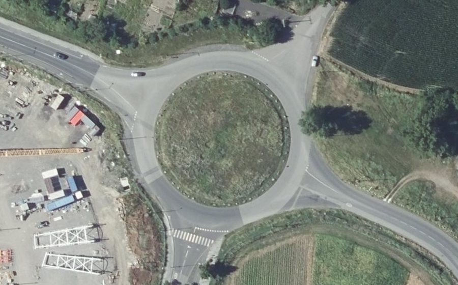 Vue aérienne du Rond-point anonyme n°42265545