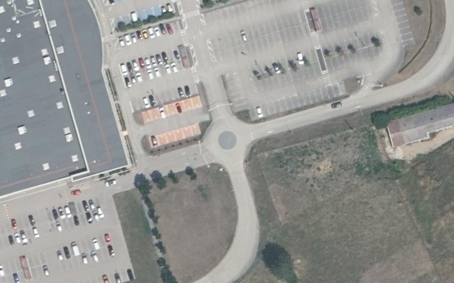 Vue aérienne du Rond-point anonyme n°423013244
