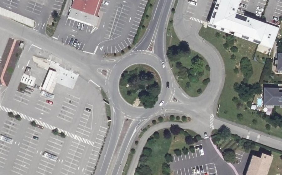 Vue aérienne du Rond-point anonyme n°4233552