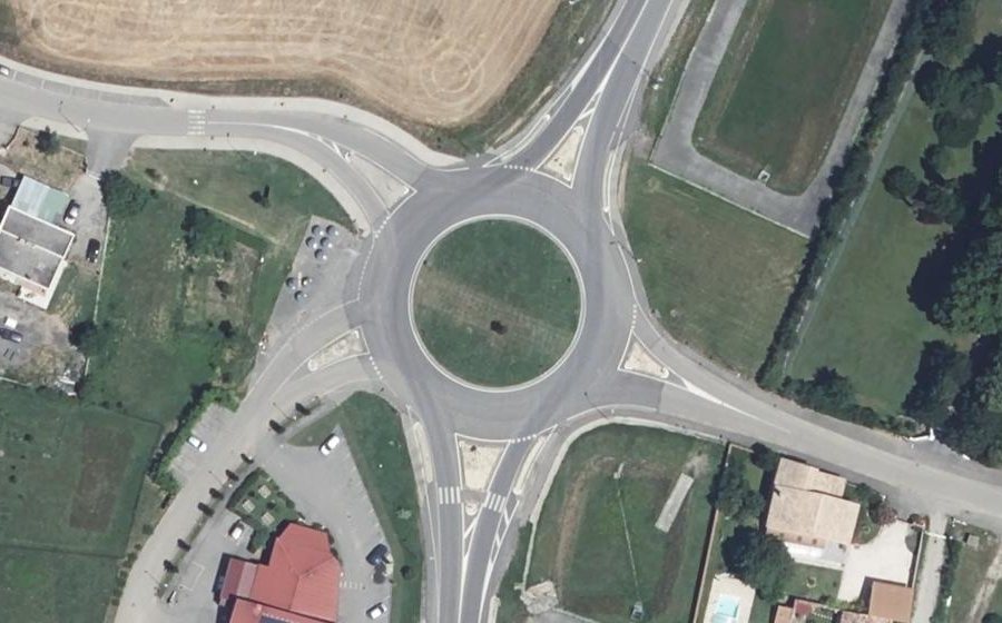 Vue aérienne du Rond-point anonyme n°4233626